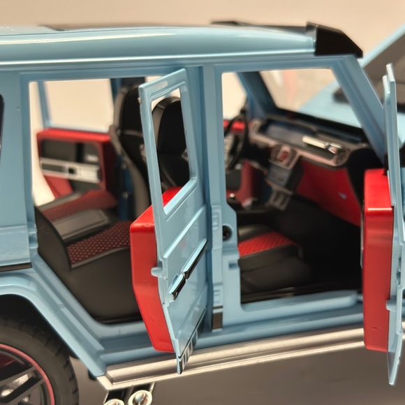 mercedes-benz g wagon G-CLASS 1:18 G700 SUV Metal Diecast Alloy Toys Cars Toy le - Picture 7 of 10